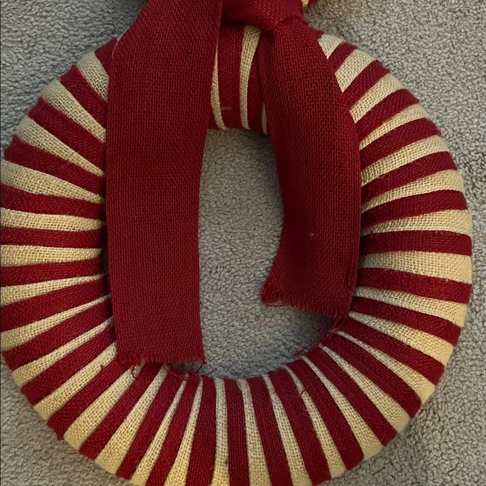 Vintage Hand crafted Festive Red and White Snowman Wreath Made with Burlap- EUC